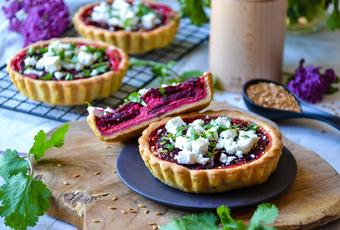 Beet, goat, feta and flaxseed tarts ~ Easy and Healthy