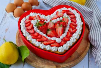 Healthy Lemon-Strawberry Cake