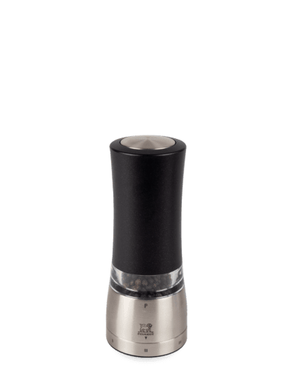 Le moulin à poivre manuel noir Line Carbone Peugeot HPSP39929-G