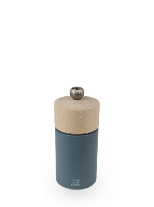 Boreal Manual pepper mill in wood, sky blue, 12 cm - 5 in