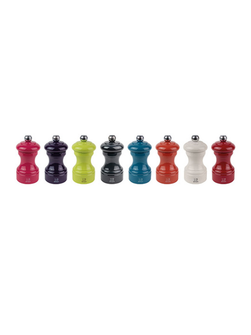 Bistro Manual pepper mill in passion red gloss painted wood, 10 cm