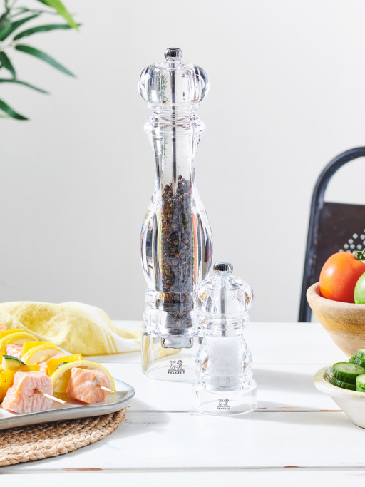 Nancy Manual pepper mill, acrylic, 18 cm - Peugeot Saveurs