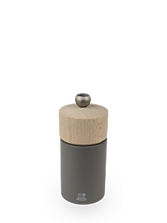 Boreal Manual pepper mill in wood, hazelnut, 12 cm - 5 in