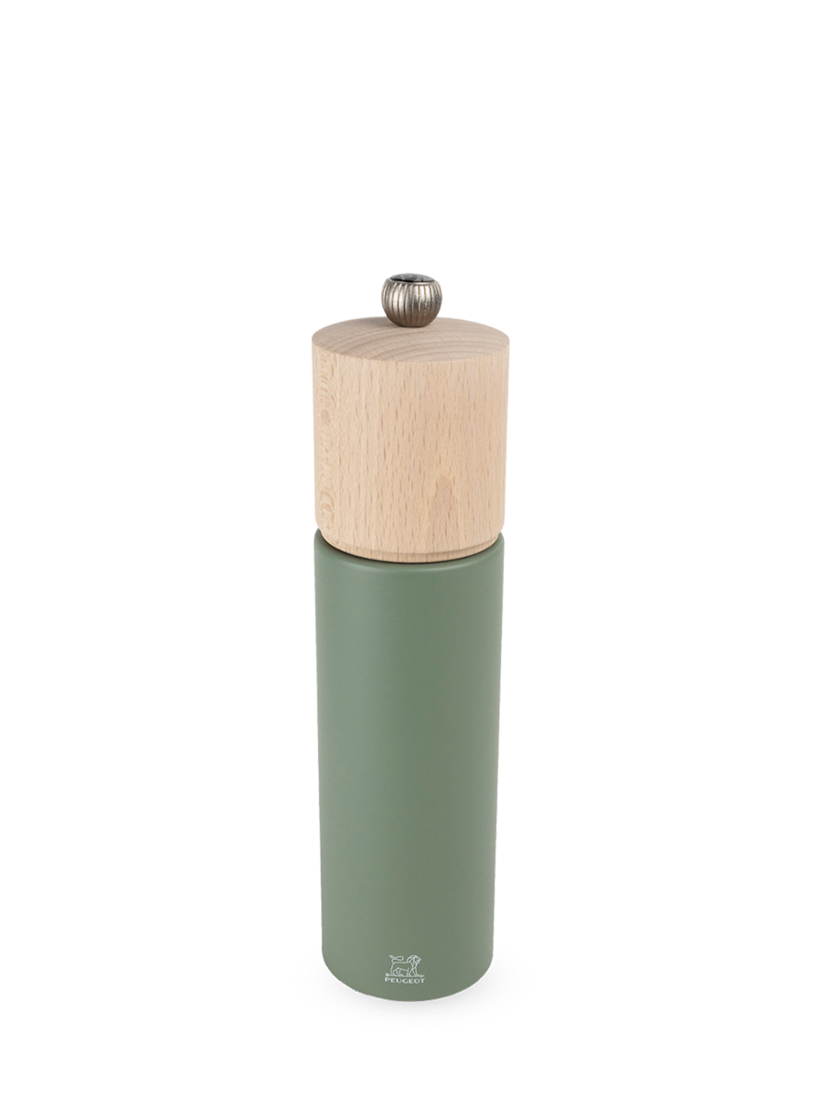 Boreal Manual beech wood pepper mill in fern green, 21cm - 8in
